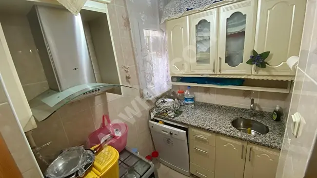 YEDİKULE İKİYÜZLÜ ÇEŞME SOKAKTA SATILIK BAKIMLI DAİRE 2+12.KAT