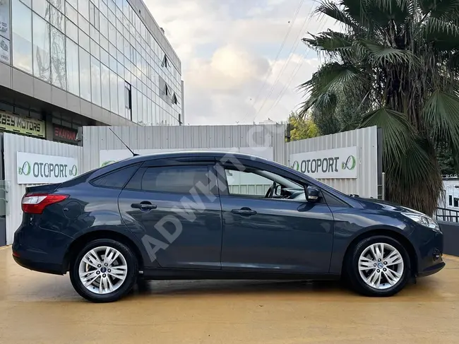 130 BİNDE FORD FOCUS OTOMATİK LANSMAN RENKLİ SERVİS BAKIMLI