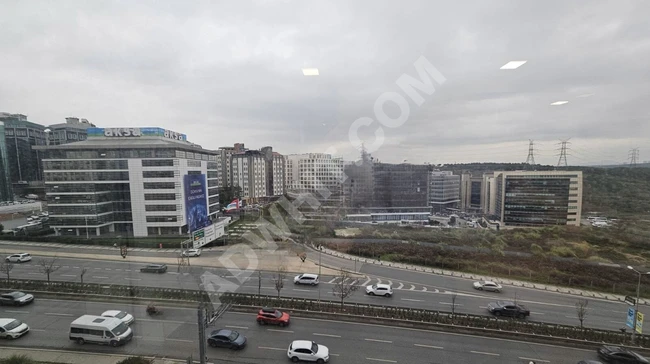 Office floor for rent 150 sqm in Kavacık, the towers area