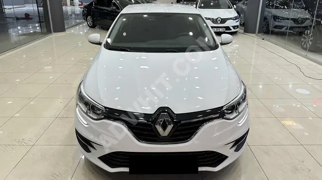 سيارة Renault MEGANE JOY 1.3  موديل 2021 عداد  91 كم  140 حصان