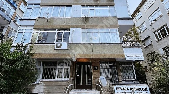 Apartment 2+1, two balconies, two bathrooms, on İncirli Street, 2nd Building by Yuvam Real Estate Bakırköy.