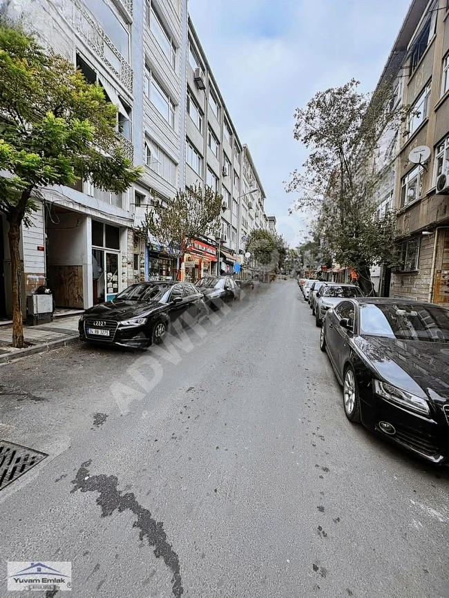 350 square meter store on Filiz Street from Yuvam Real Estate in Bakırköy.