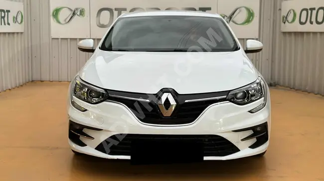 سيارة RENAULT MEGANE 1.5 BlueDCİ JOY موديل 2021  عداد 41,000 كم شاشة تسلا