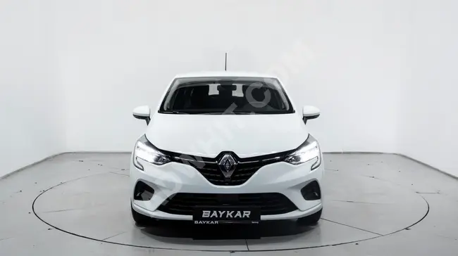 سيارة Renault CLİO  موديل 2022  شاشة كبيرة 74.000كم