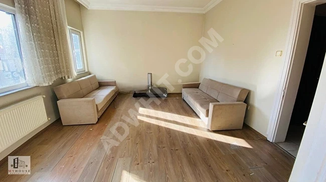 Apartment for sale on the first floor in CERRAHPAŞA on GÜMRÜKÇÜ Street