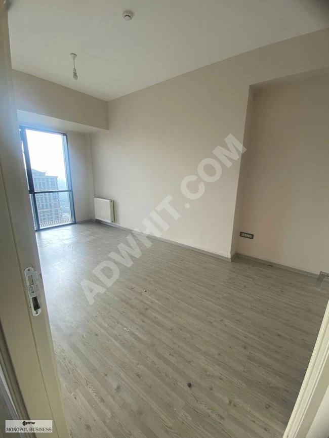 For sale: 1+1 empty apartment with a view of natural scenery at an affordable price in VIAPORT VENEZIA.