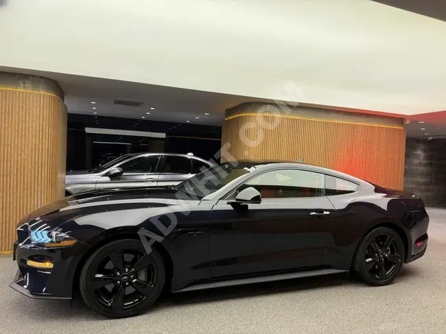 FORD MUSTANG 5.0GT TR car, model 2021, with the technology performance package