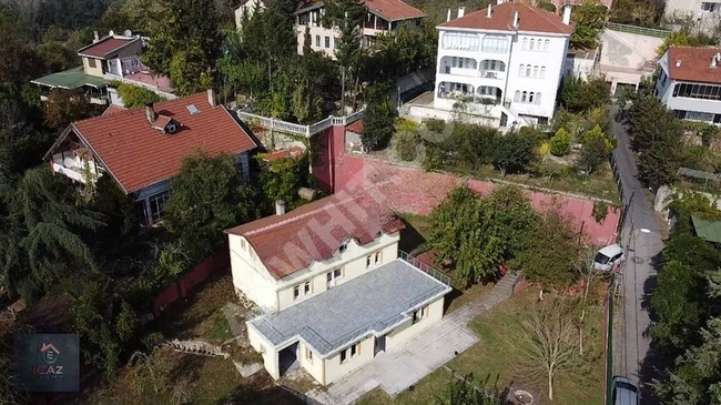 Independent house for sale in a lively location, situated in the neighborhood of ÇİFTLİK