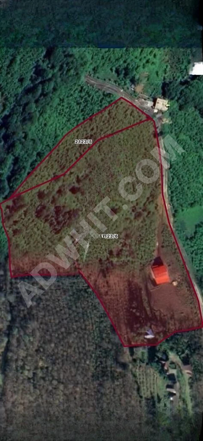 Land for sale in Akcaabat, Trabzon, with a price per square meter of 300 Turkish Lira, located in Trabzon Akcaabat Çukurca neighborhood.