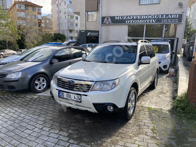 SUBARU FORESTER 2.0 X LIMITED - All-wheel drive, with a sunroof, with installment and trade-in options available.