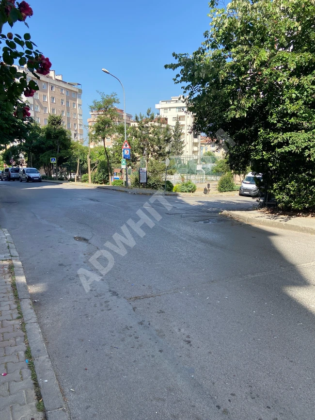 Store with an area of 100 square meters, in KARTAL PETROL İŞ NEIGHBORHOOD