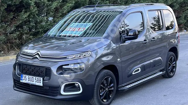 AZİZOĞLU'DAN 2023 BERLİNGO 1.5 SHİNE 130HP CAMTAVAN