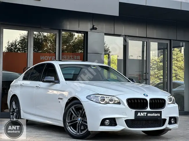 2015 -  BMW 520i EXECUTIVE M SPORT -شاشة ديجيتال - مقاعد تدفئة - ابواب شفط