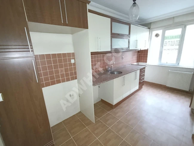 Pendik Güzelyalı'da Kiralık 3+1 Orta Kat Daire