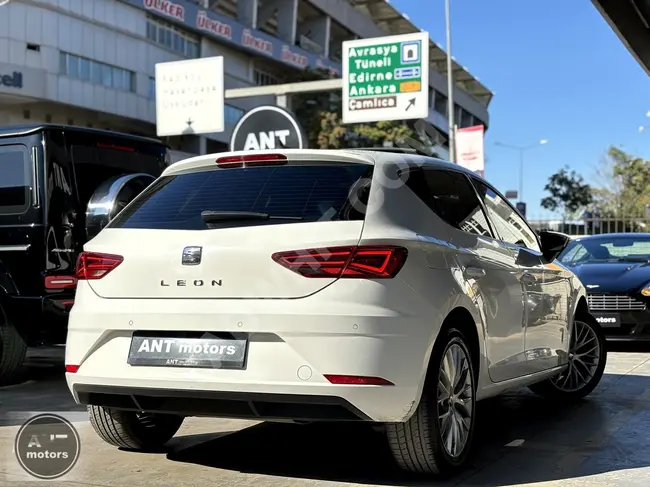 SEAT LEON 1.6 TDI STYLE ADVANCE 2017 - بسقف زاجاجي , مقاعد FR , بدون طلاء