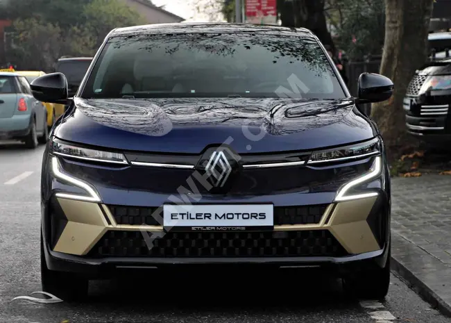 سيارة MEGANE E-TECH ICONIC  جاهزة - مقاعد بتقنية التدليك - من ETİLERMOTORS