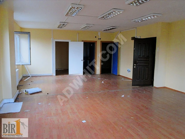 A 360-square-meter office in a business center includes 4 apartments with VAT in KAVACIK.