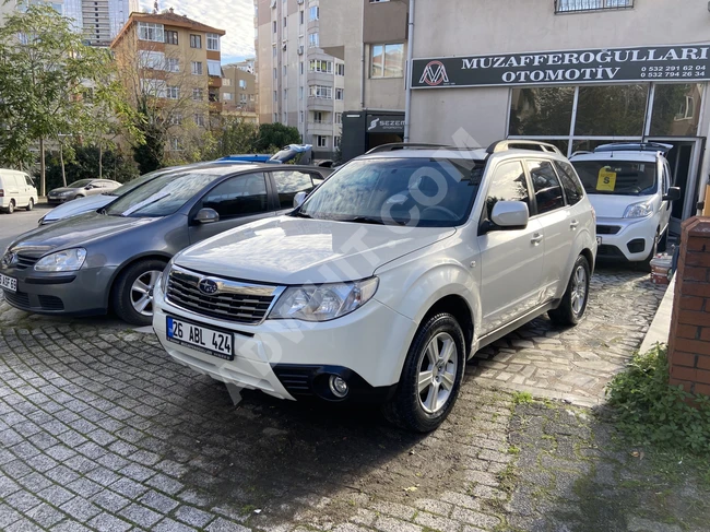 SUBARU FORESTER 2.0 X LIMITED - All-wheel drive, with a sunroof, with installment and trade-in options available.