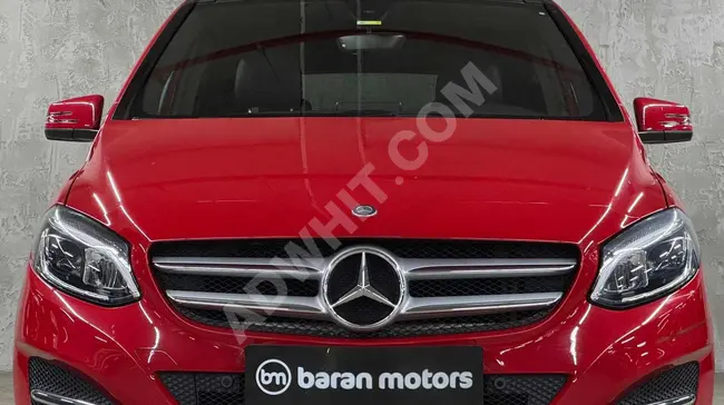 سيارة MERCEDES B180 URBAN موديل 2015 - سقف زجاجي - بمساحة 54,075 كم