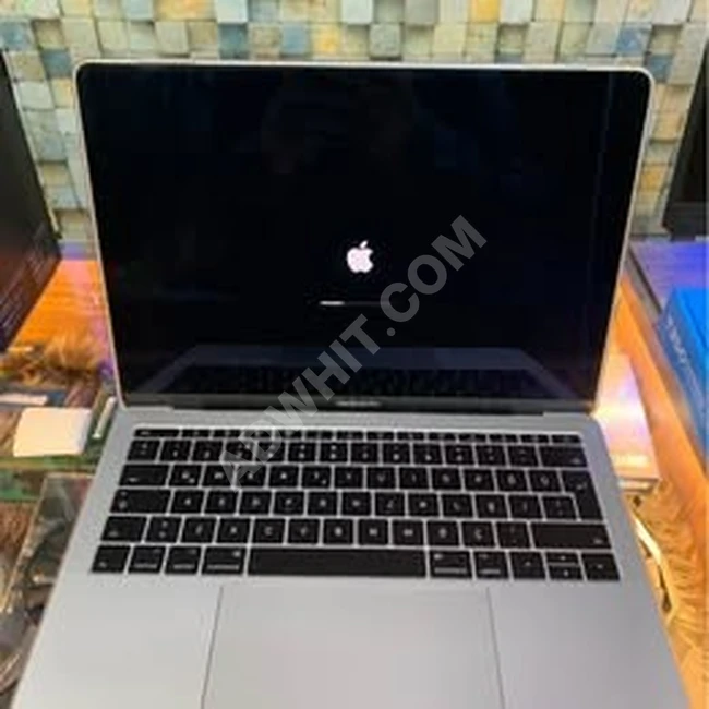 Apple Macbook Pro 2017 13.2 İkinci El temiz  Pil Durumu cok iyi