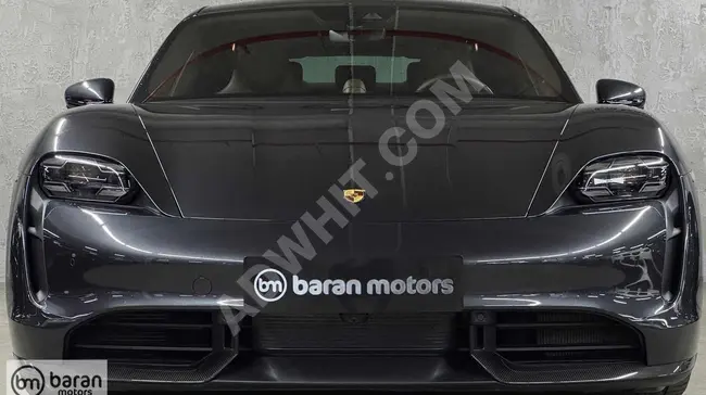 سيارة TAYCAN TURBO S موديل 2020 - بدون طلاء - من الوكيل