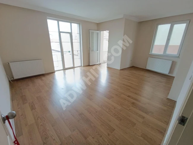 Pendik Esenyalıda Kiralık 3+1 120m2 Orhangazi Mahallesi Orta Kat Daire