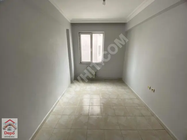 3+1 apartment for rent on BARBAROS street in the center of ÇANAKKALE