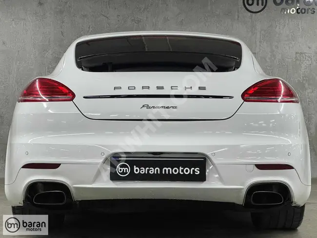 PORSCHE PANAMERA car model 2013