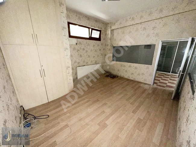 140M2 ANA CADDE ÜZERİ TABELA DEĞERİ YÜKSEK