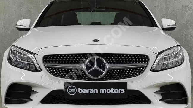 سيارة MERCEDES C200 4MATIC AMG  موديل 2018 بمسافة 45,189 كم بدون طلاء