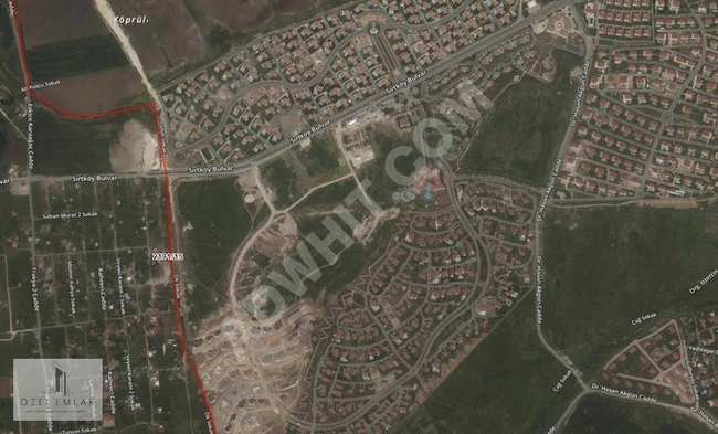 A plot of land measuring 299 square meters with a 17-meter frontage in the villa area in ESKİCE.