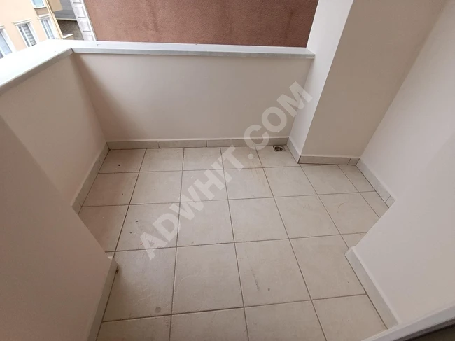 Pendik Esenyalıda Kiralık 3+1 120m2 Orhangazi Mahallesi Orta Kat Daire