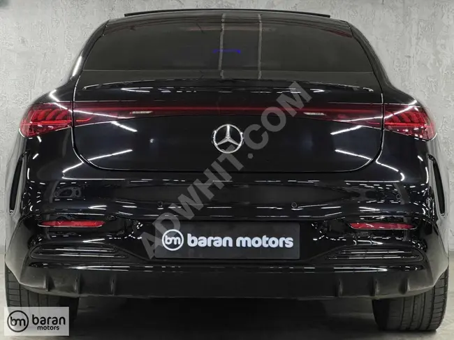 سيارة EQS 580+ AMG EDITION ONE 4MATIC AKS موديل 2022  شاشة عرض رأسية