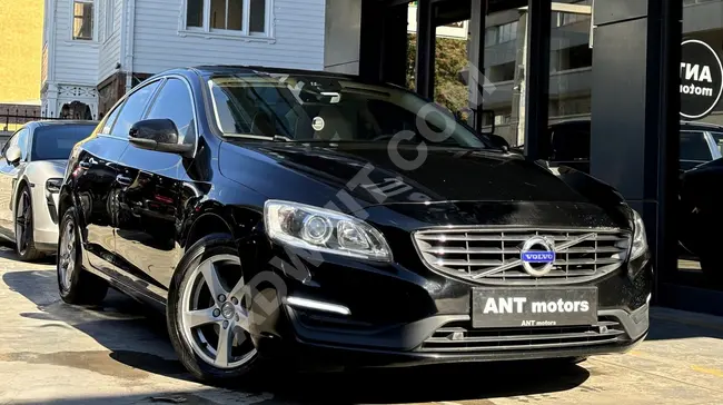 VOLVO S60 1.5 T3 PREMIUM موديل 2017 + ذاكرة + تدفئة + كاميرا رؤية خلفية + بدون حوادث