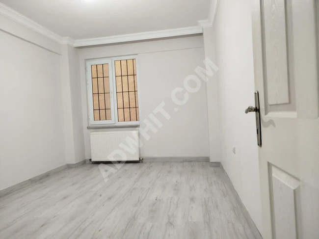 Apartment for rent 2+1 in the center of Pendik Güzelyalı with waterproofing and earthquake resistance.