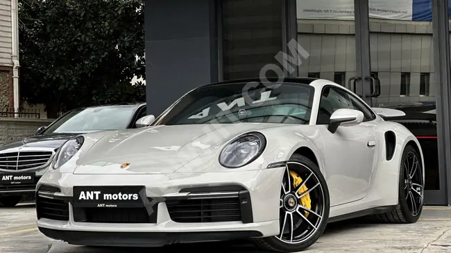 سيارة 2023 PORSCHE 911 TURBO S  +فرامل سيراميك + نظام إضاءة بورشه ديناميكي بلس (PDLSP)