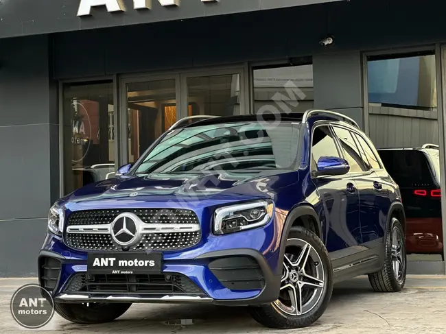 سيارة MERCEDES BENZ GLB 200 ///AMG+ 4 MATIC موديل 2023 بدون عيوب