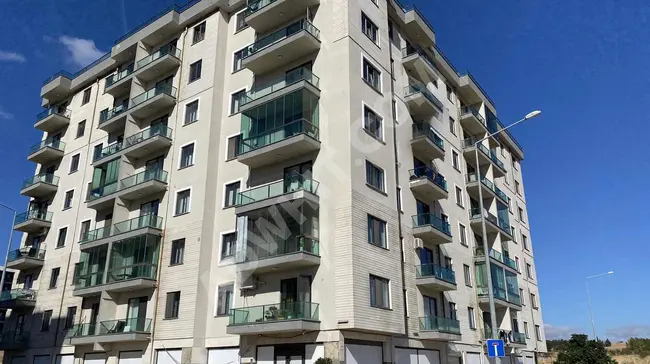 ÇANAKKALE İSMETPAŞA DA ARA KAT FERAH VE GENİŞ SATILIK 1+1 DAİRE