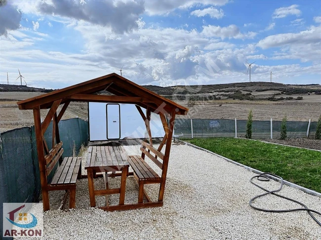 A land with an area of 376 square meters with a caravan permit in ÇANTA