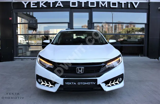 سيارة HONDA CIVIC 1.6i  موديل 2018 عداد 72 الف كم