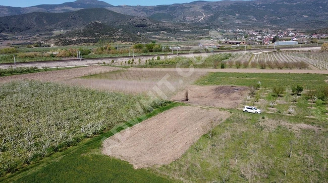 Sakarya Pamukova Satılık Emsalsiz Resmi Yolu Var Su Kanalı Var Süper Parsel