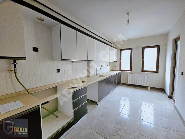 A new apartment on the mid-level floor in SALARHA TOKİ by GLAZA.