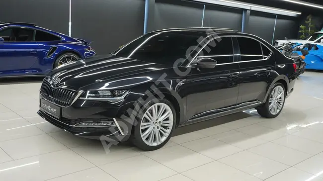 SUPERB 1.5 TSI LAURİN&KLEMENT CRYSTAL موديل 2023 بدون عيوب من الوكيل  - HANCAR