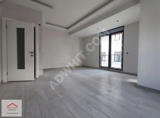 Luxury new 3+1 apartment with ensuite in Kartal Yakacik Çarşı Mah.