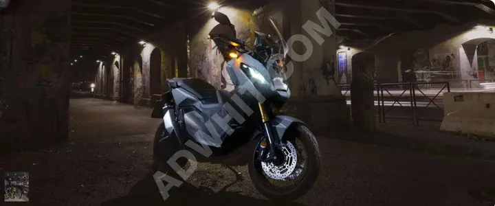 Honda  X-ADV: المغامرة والراحة في سكوتر فاخر يجمع بينهما