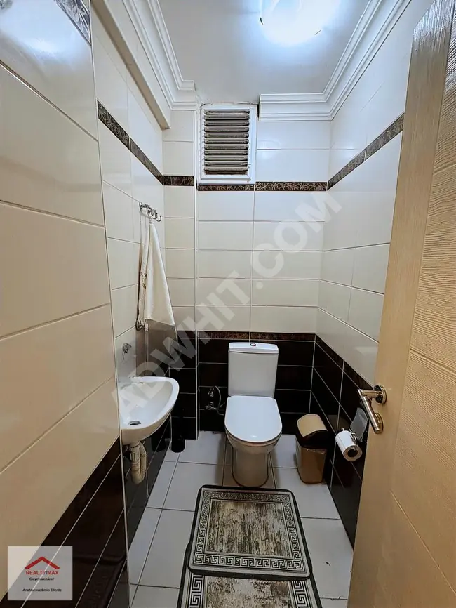 A spacious 3+1 apartment, with en-suite bathroom, in KARTAL ORHANTEPE MAH. Please pay attention to the location!