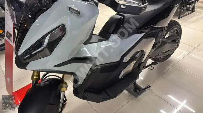 Honda  X-ADV: المغامرة والراحة في سكوتر فاخر يجمع بينهما