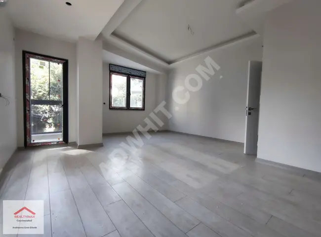 Luxury new 3+1 apartment with ensuite in Kartal Yakacik Çarşı Mah.