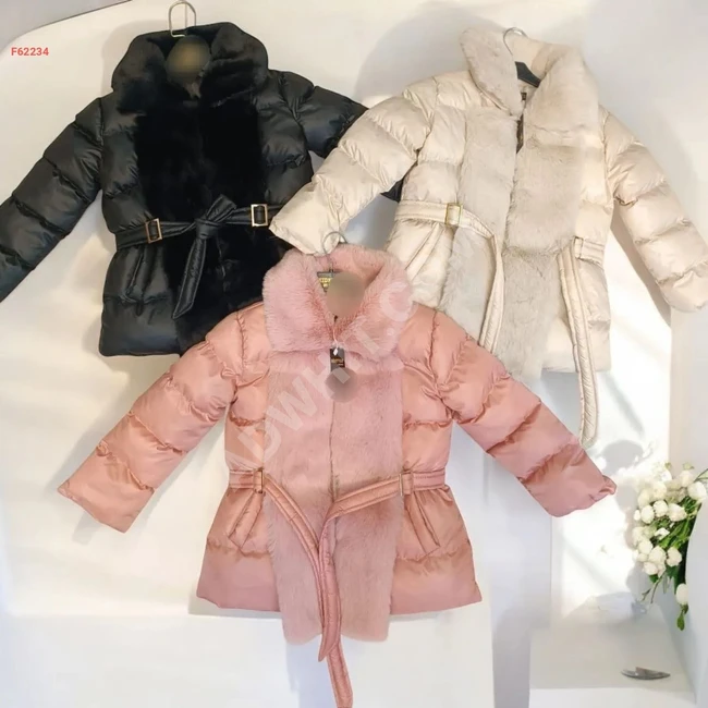 Girls' raincoat with fur