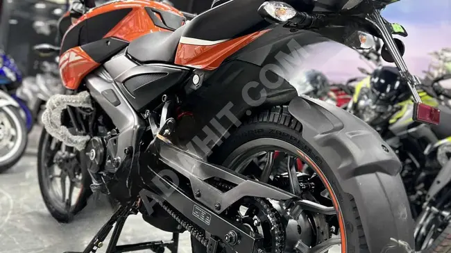 دراجة نارية Bajaj Pulsar NS 125 بدفعات لمدة 12 شهرًا بدون فوائد على البطاقة الائتمانية